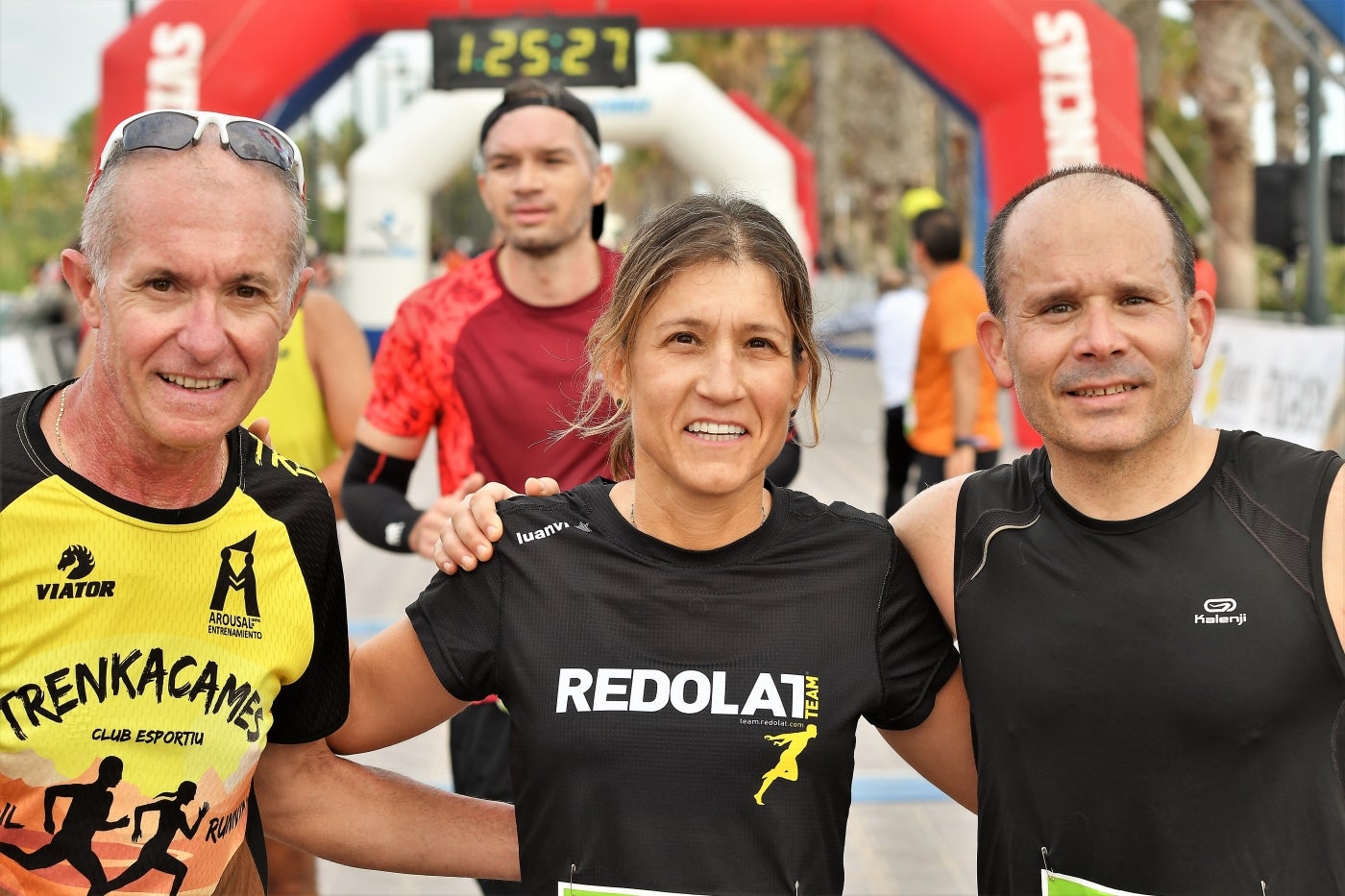 Fotos: Búscate en la llegada de la 15K y 7.5K Valencia Abierta al Mar 2022