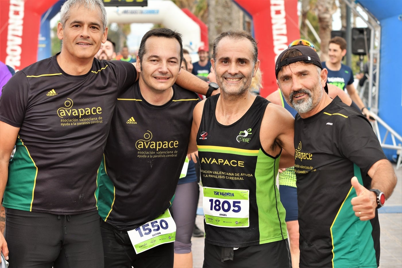 Fotos: Búscate en la llegada de la 15K y 7.5K Valencia Abierta al Mar 2022