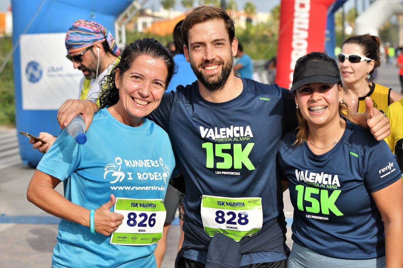 Fotos: Búscate en la llegada de la 15K y 7.5K Valencia Abierta al Mar 2022