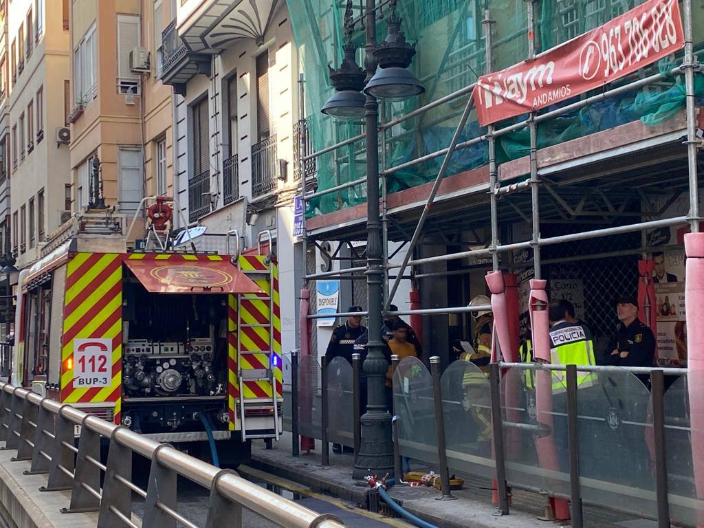 Fotos: Incendio en una vivienda en Ángel Guimerá (13/11/2022)