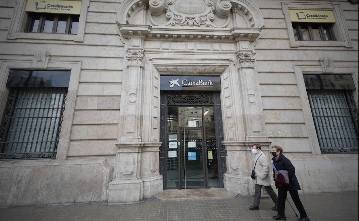 Sucursal de Caixabank en la Plaza Obispo Amigó 