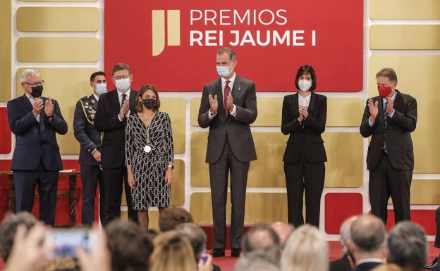 Los Reyes de España presidirán la entrega de los Premios Jaume I el próximo viernes en la Lonja