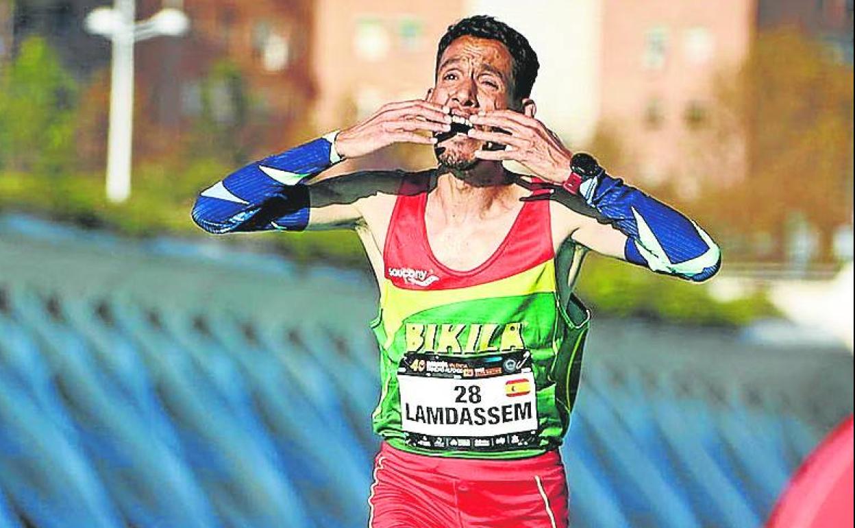 Lamdassem, cuando batió el récord de Julio Rey en Valencia.