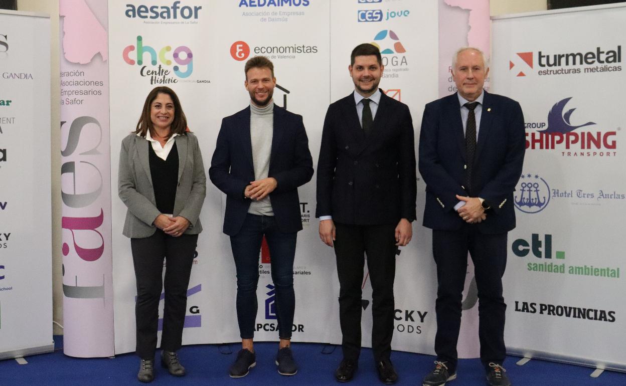 Yolanda Balaguer, Juan Pablo Tur, José Manuel Prieto y Vicent Altur. 