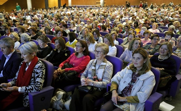 Auditorio repleto, en una edición anterior de Dirigiendo Hogares.