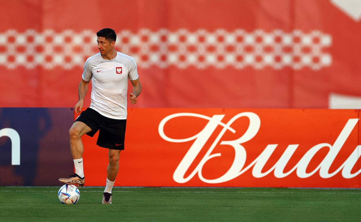 Lewandowski, goles mirando al cielo