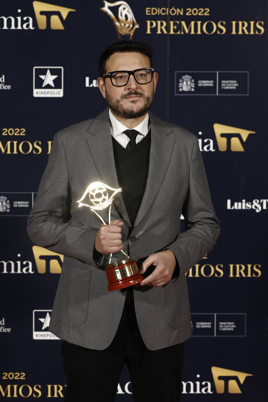 Presentadores, actores, actrices, famosos y todo el mundo de la televisión se reúnen para la entrega de los Premios Iris en 2022