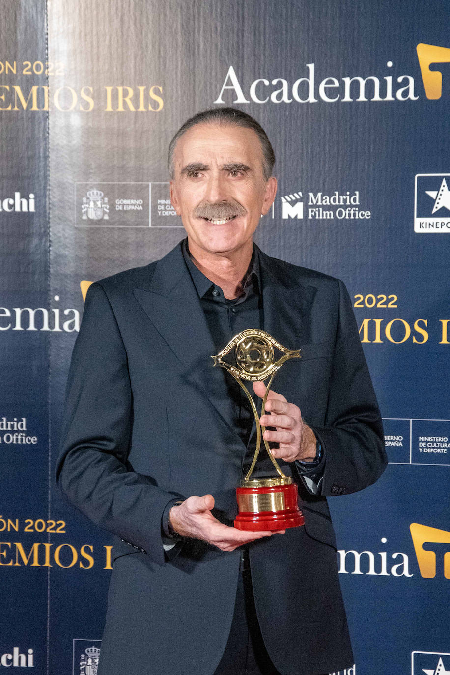 Presentadores, actores, actrices, famosos y todo el mundo de la televisión se reúnen para la entrega de los Premios Iris en 2022