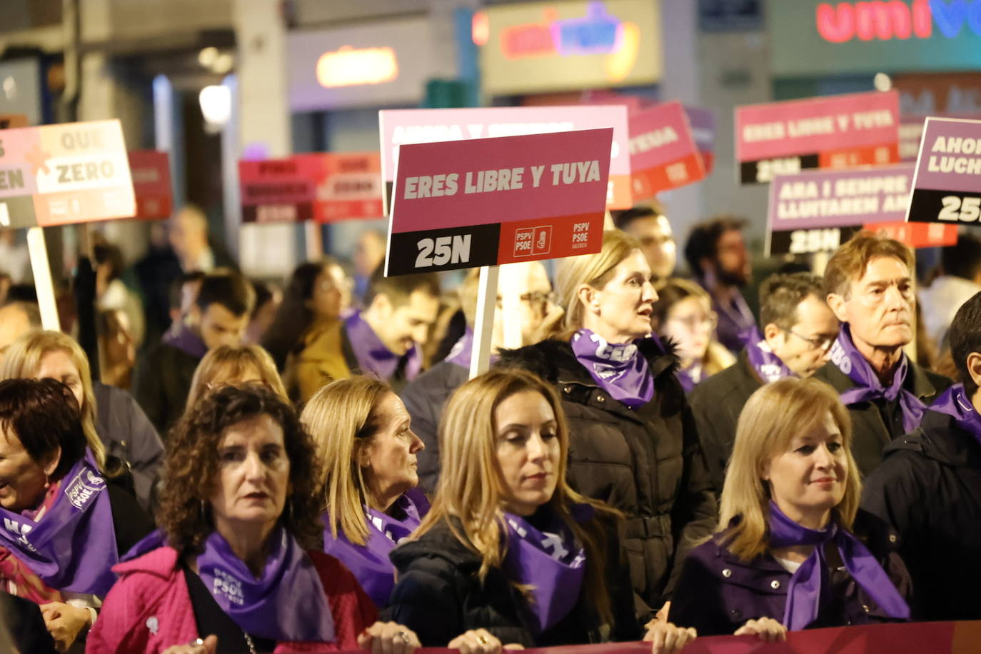 Fotos: Así ha sido la manifestación del 25N en Valencia