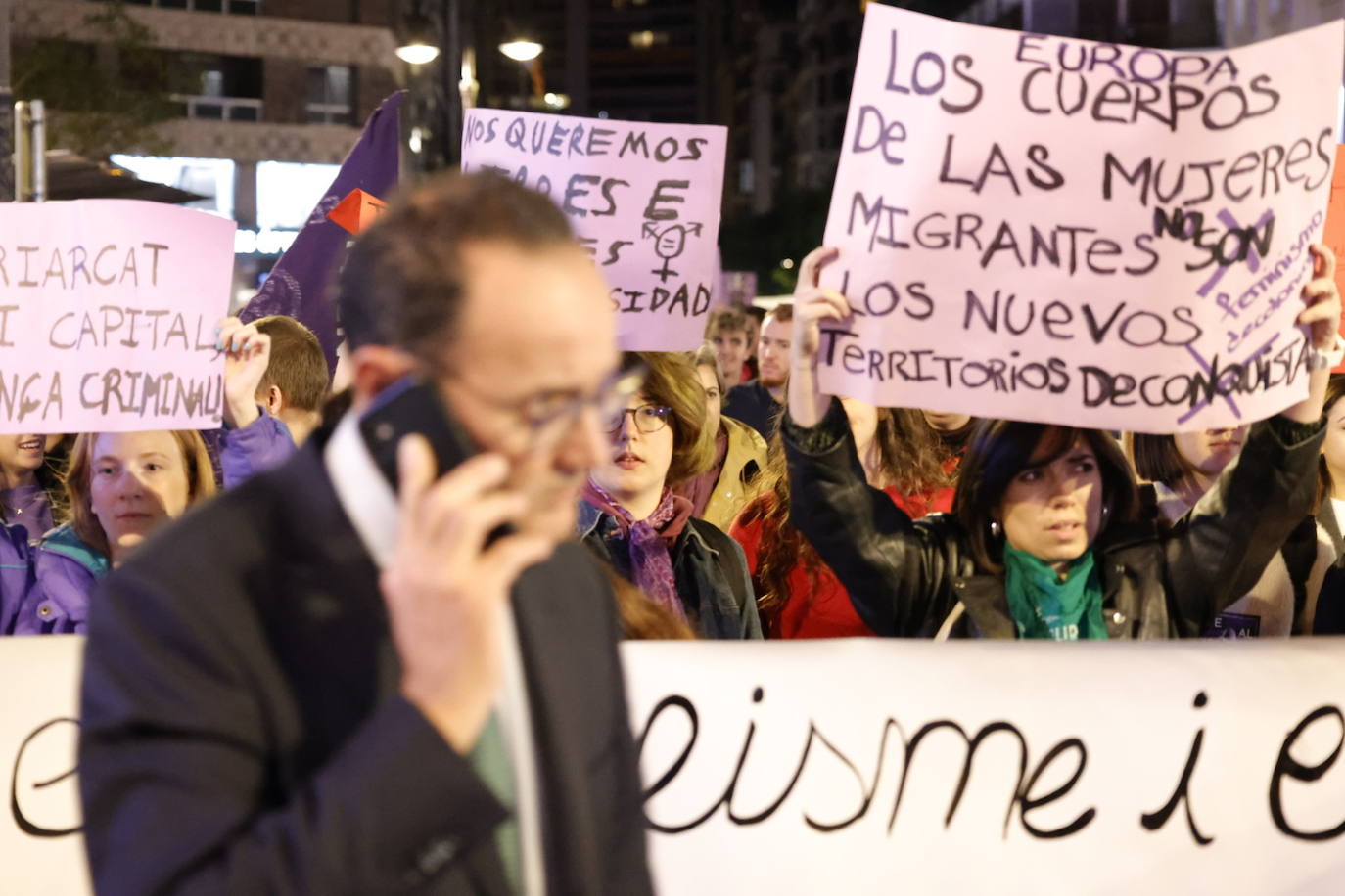 Fotos: Así ha sido la manifestación del 25N en Valencia