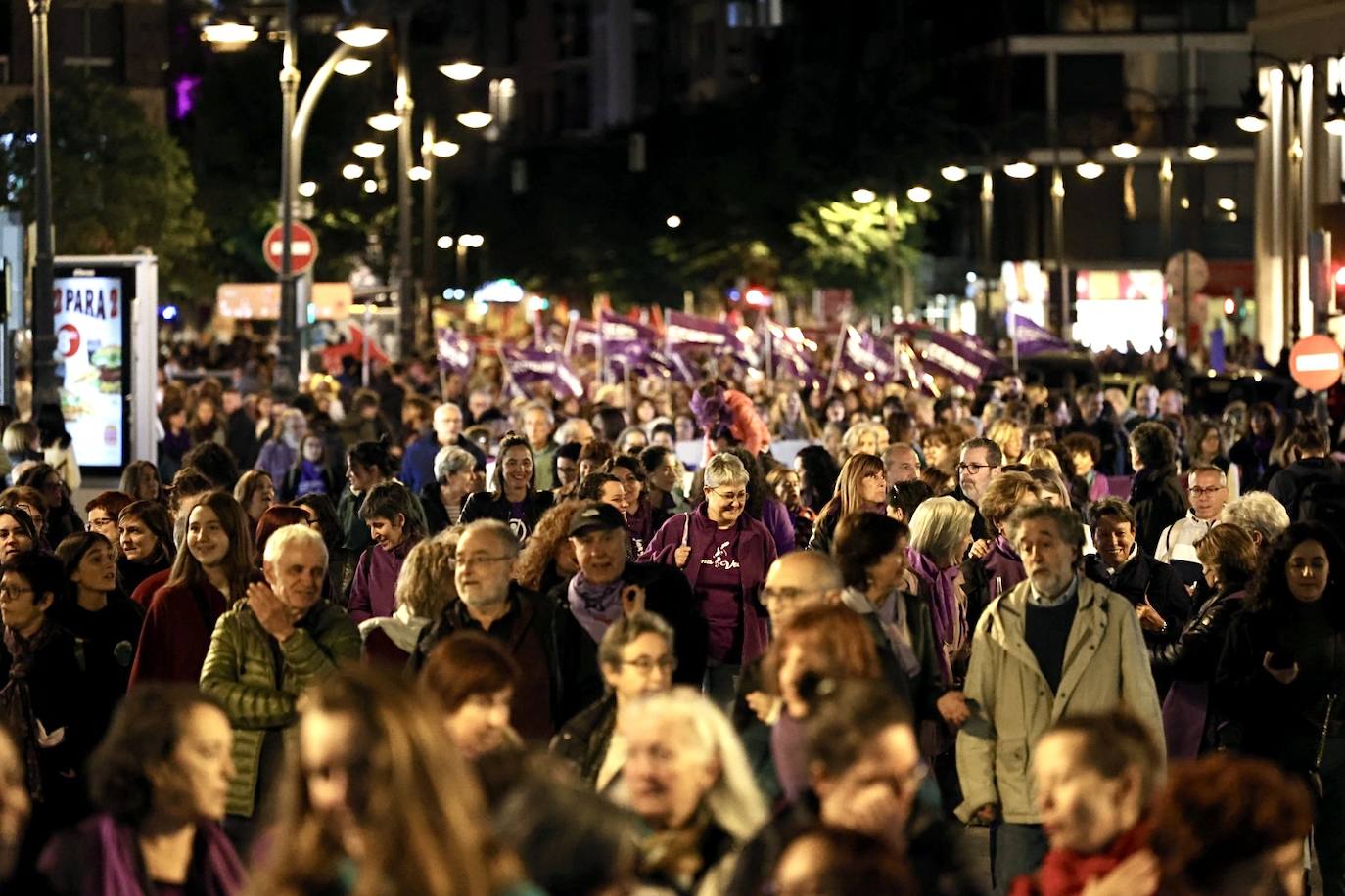 Fotos: Así ha sido la manifestación del 25N en Valencia