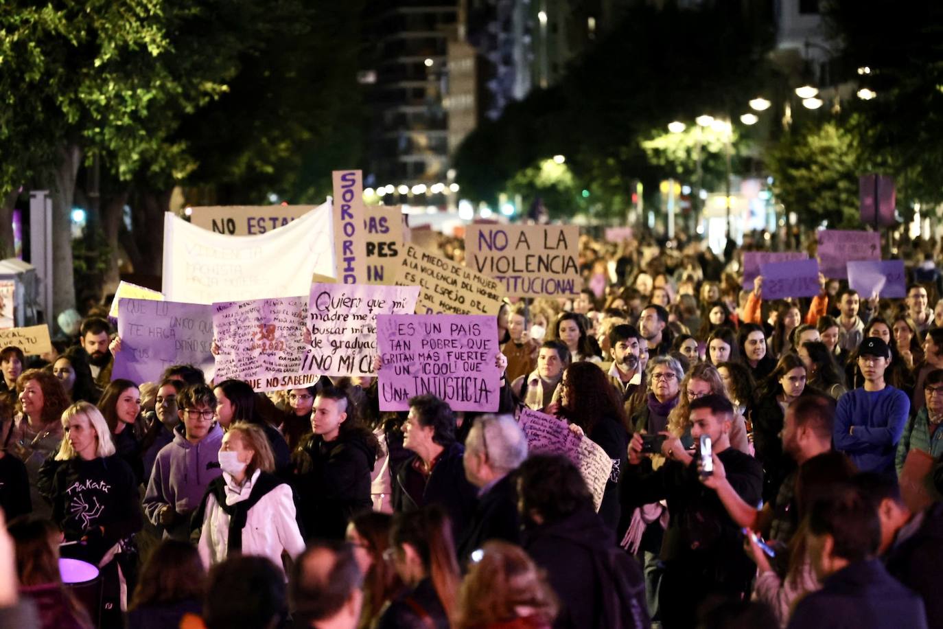 Fotos: Así ha sido la manifestación del 25N en Valencia