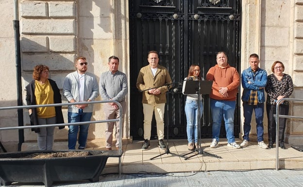 Lectura del manifiesto en Sueca. 