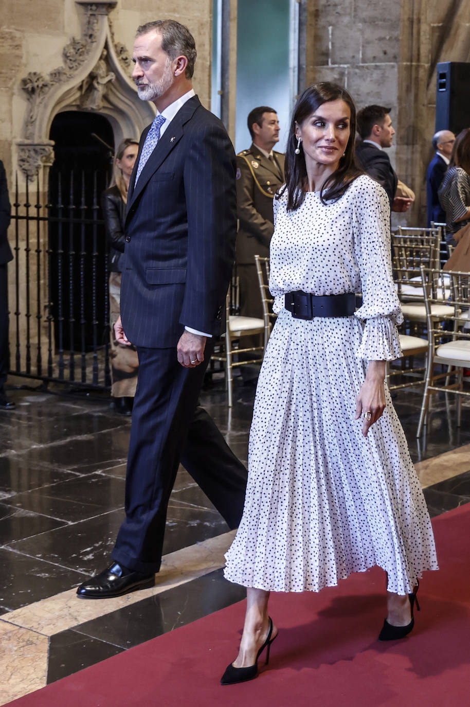 Fotos: Los Reyes de España, Felipe VI y Letizia, presiden la ceremonia de entrega de los Premios Jaume I en la Lonja de Valencia