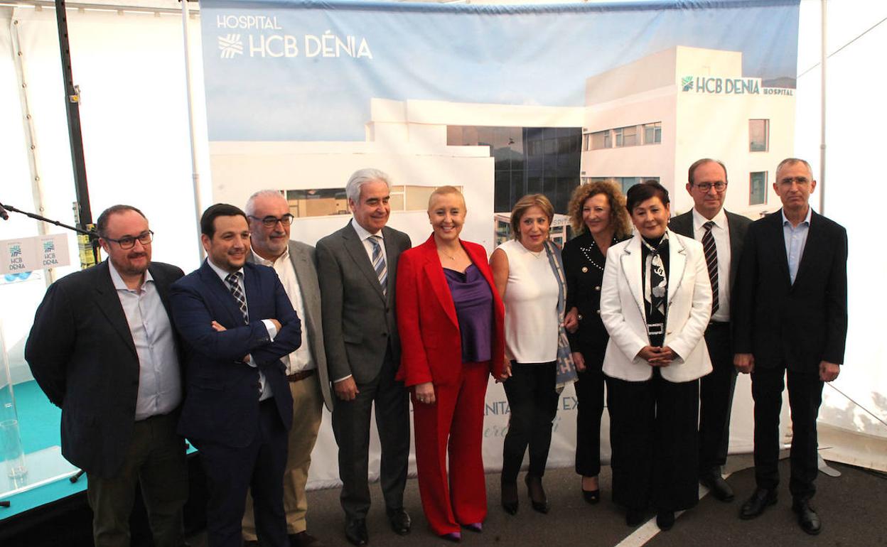 Los representantes de HCB Dénia en la inauguración. 