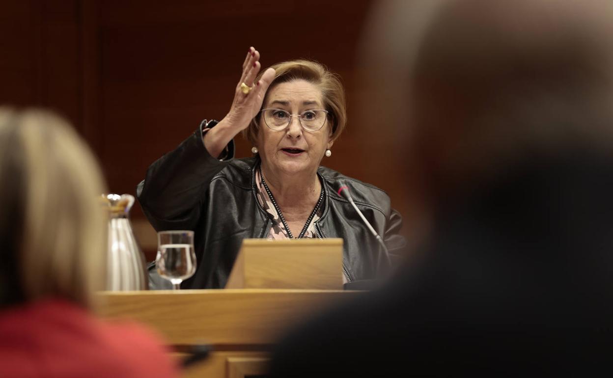 La fiscal superior de la Comunitat, Teresa Gisbert, durante su comparecencia de este lunes en Les Corts 