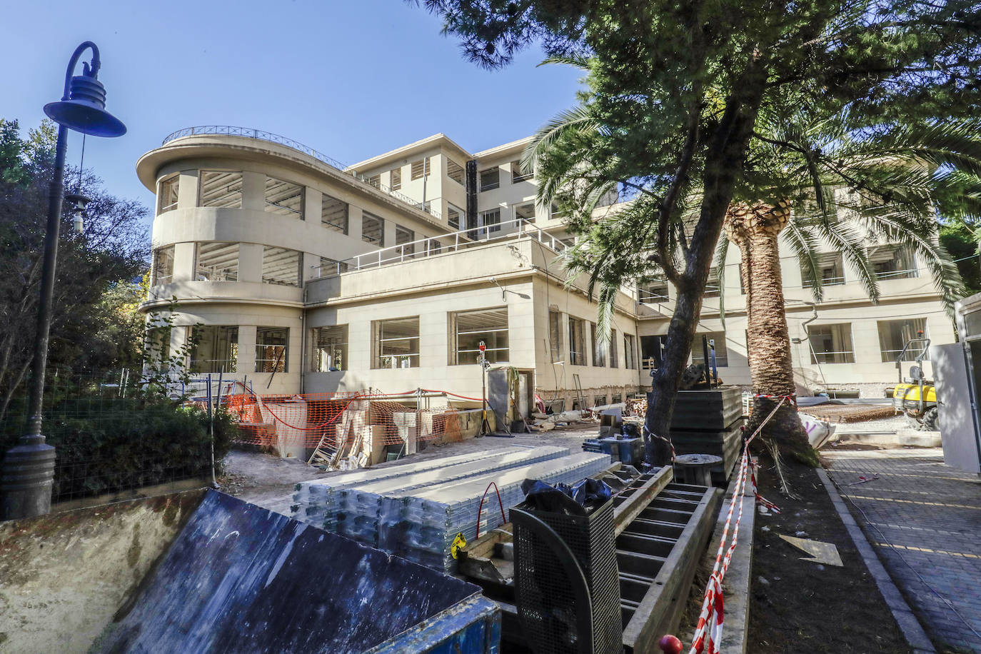 Fotos: La nueva cara del colegio mayor Lluís Vives de Valencia