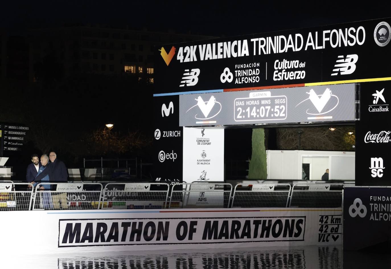 Fotos: Los participantes del Maratón Valencia ya pueden recoger su dorsal