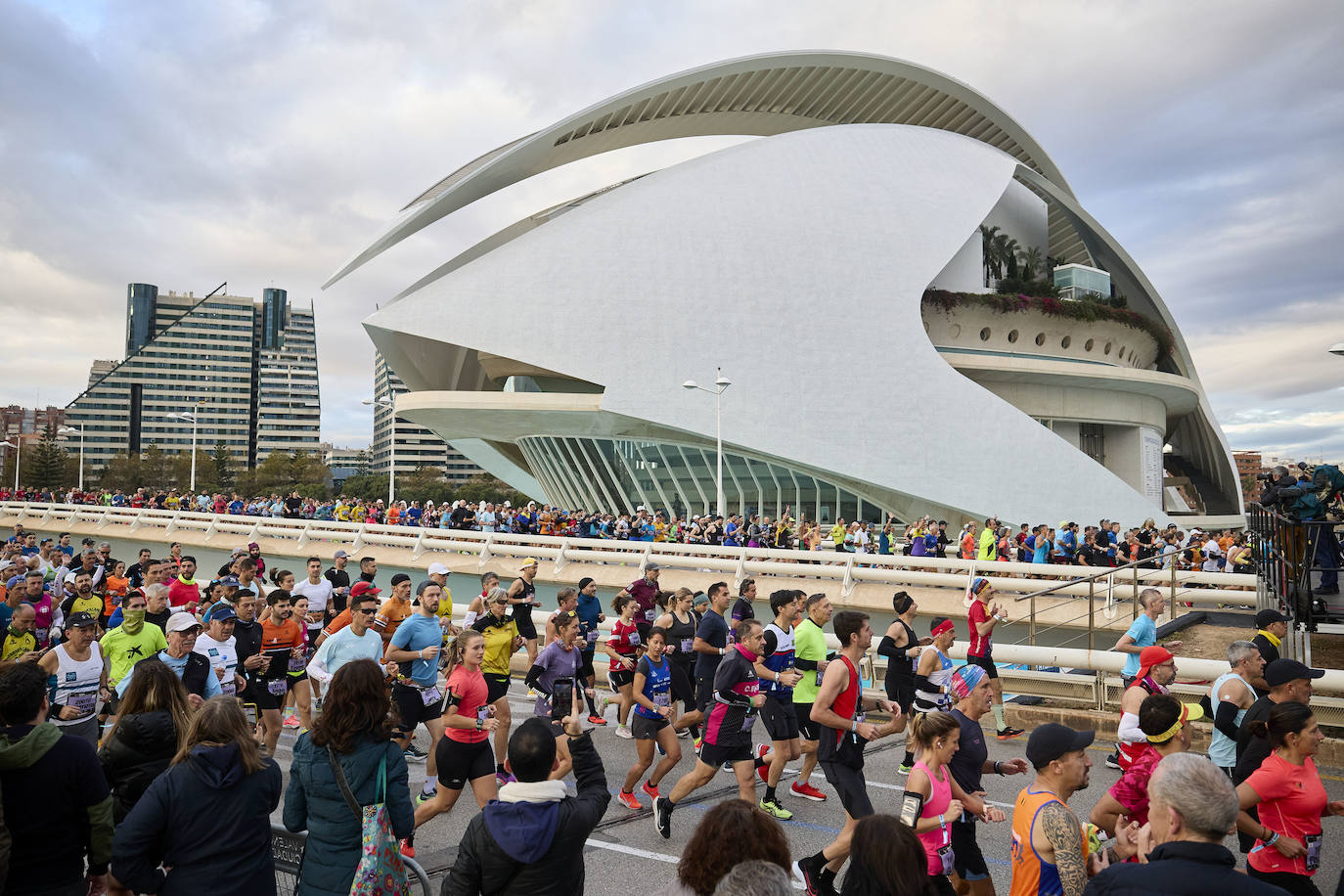 Fotos: Valencia brilla como escenario del Maratón de Valencia 2022