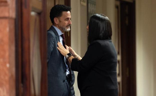 Bal conversa en el Congreso el pasado 23 de noviembre con la diputada de Ciudadanos por Cádiz María Carmen Martínez. 