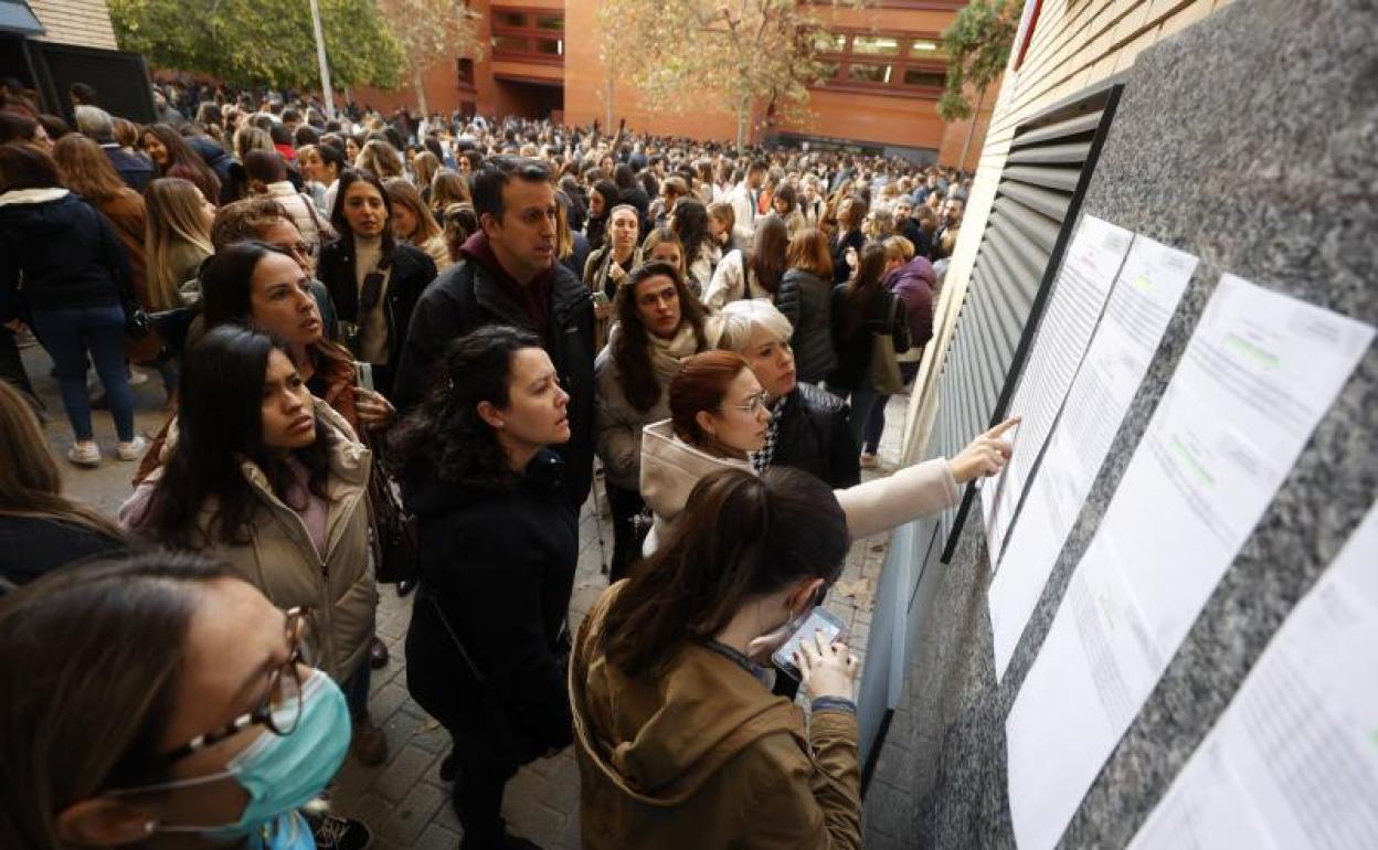 Oposiciones para enfermeria en Tarongers, realizadas en noviembre. 