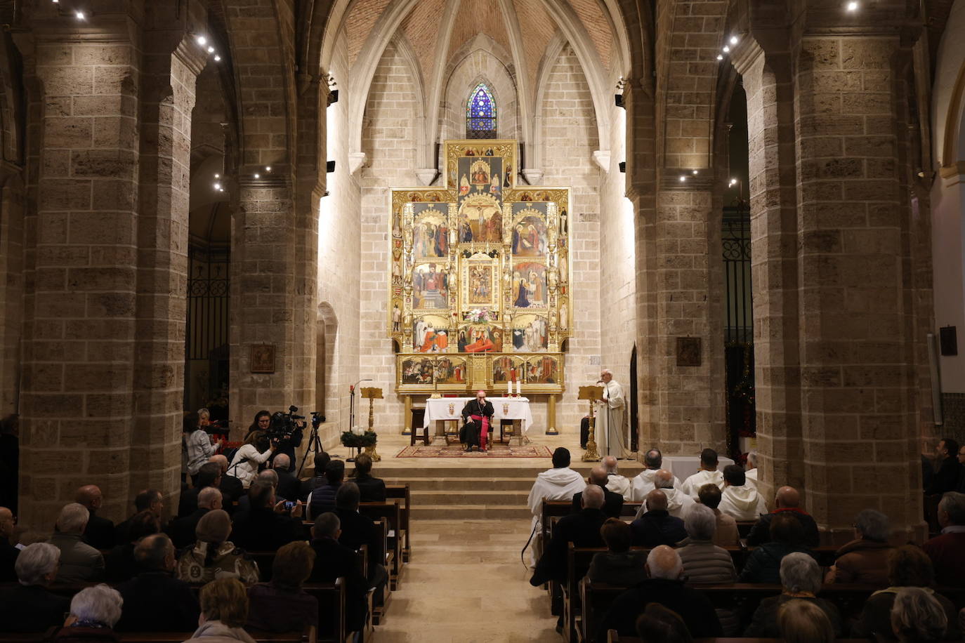El nuevo arzobispo de Valencia ha visitado el monasterio de El Puig. 