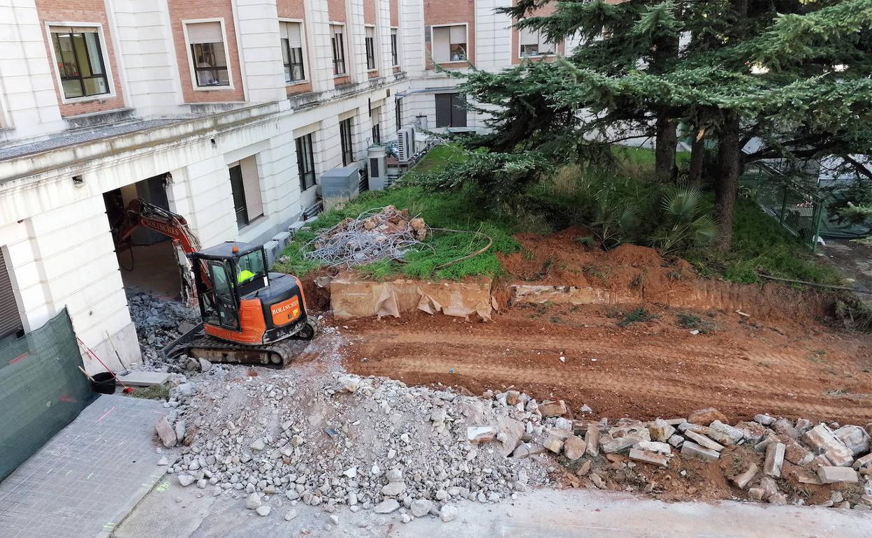 Obras para la construcción de un búnker en el Hospital General de Valencia.