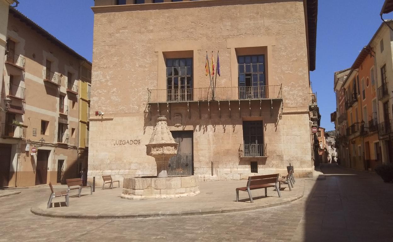 Edificio de los juzgados de Xàtiva en la plaza Trinitat. 