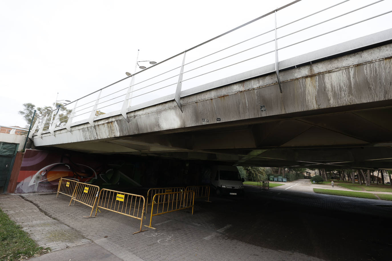 Fotos: Las tareas de restauración del puente de las Flores