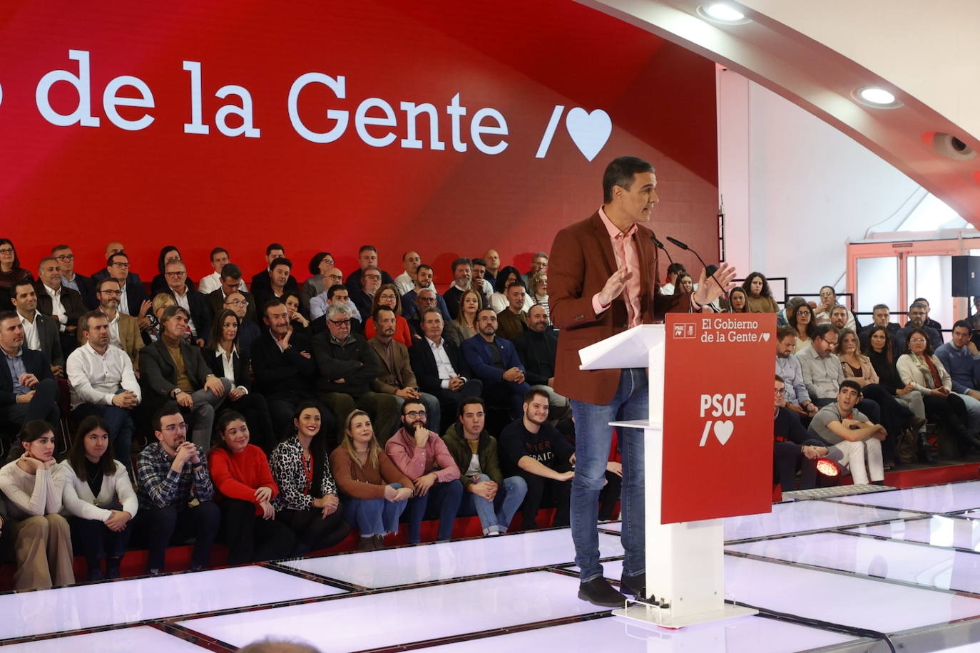 Fotos: Las mejores imágenes del acto del PSOE en Valencia