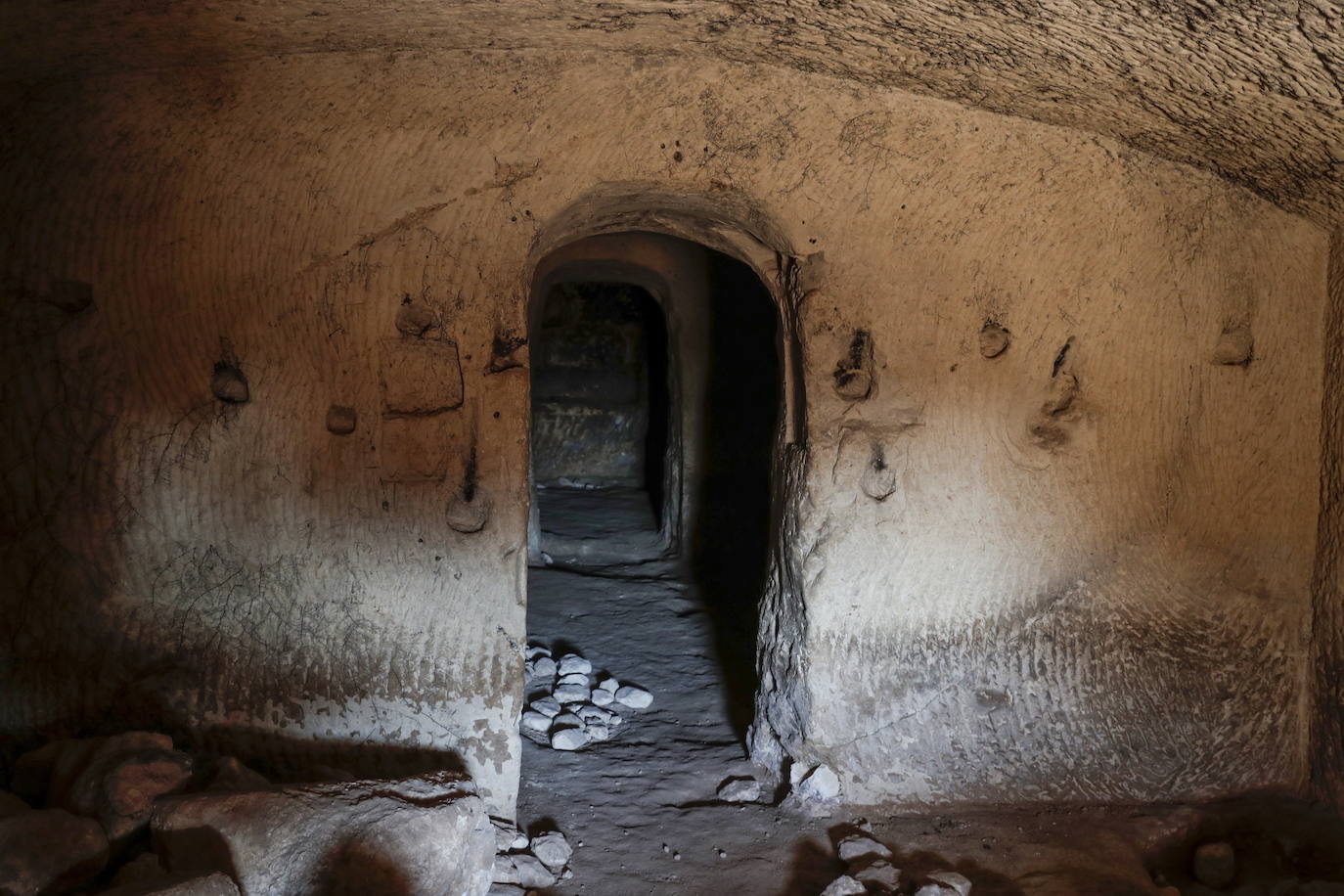 Fotos: Descubren una cueva funeraria en Israel de hace más de 2.000 años y relacionada con Jesús