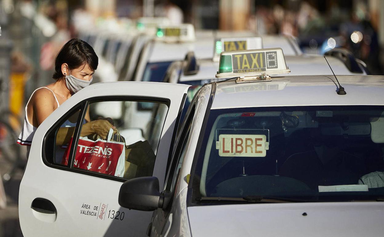 Parada de taxis en Valencia. 