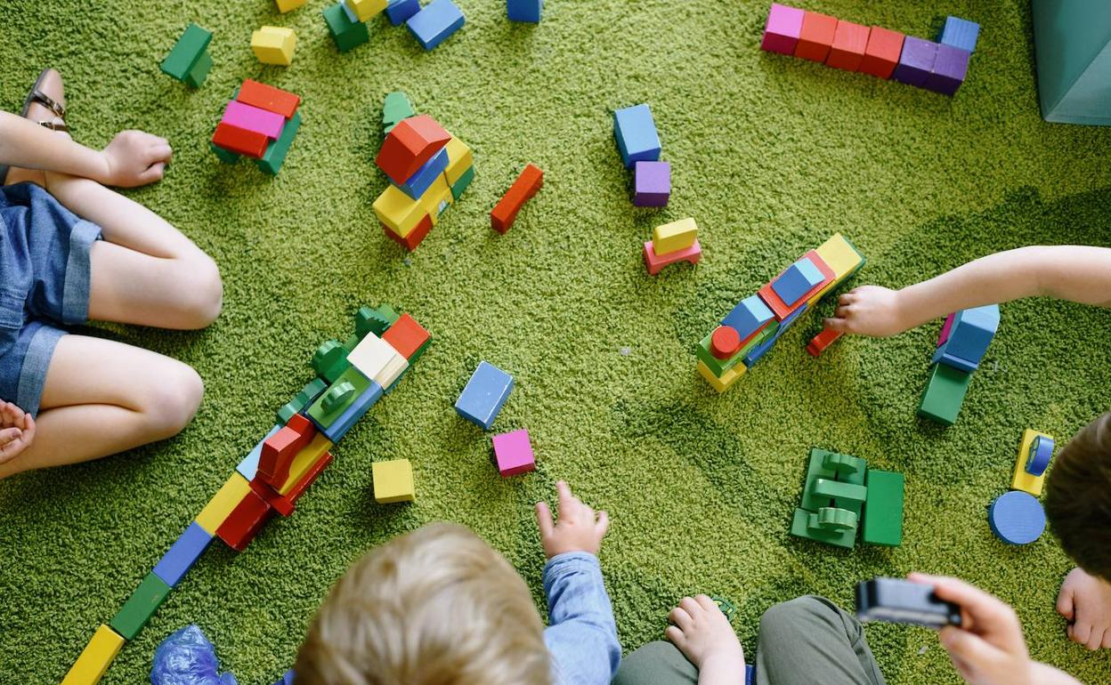 Las habilidades que los niños de dos a cinco años pueden desarrollar con  las piezas de Lego