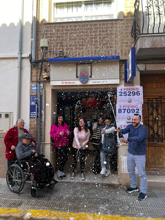 Alfara reparte un quinto y cuarto premio. 