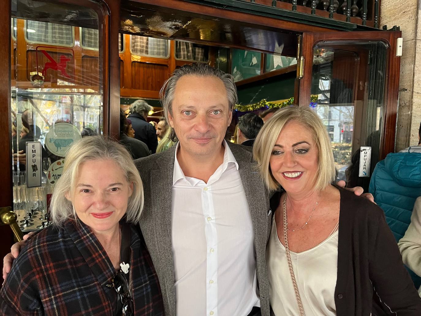 Begoña Clérigues, David González y Julia Pérez Broseta.