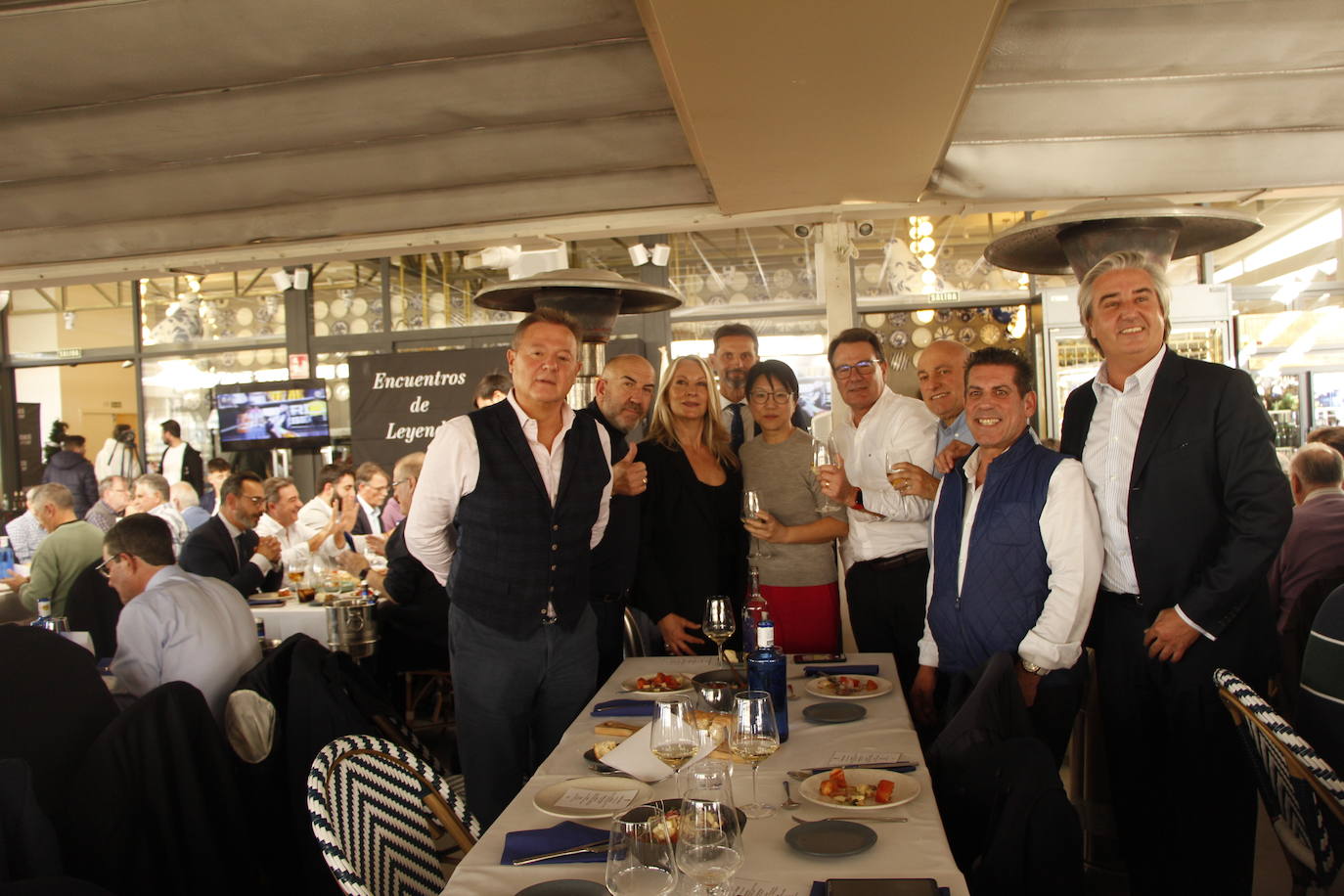 Asistentes a la cena de los antiguos futbolistas del Valencia CF.