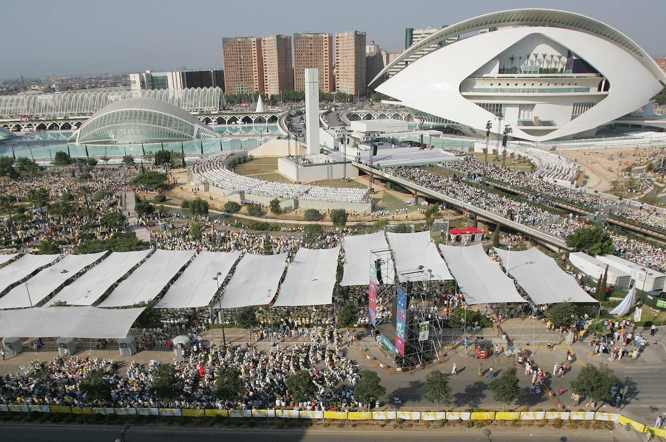 Fotos: El Papa Benedicto XVI en Valencia en el año 2006