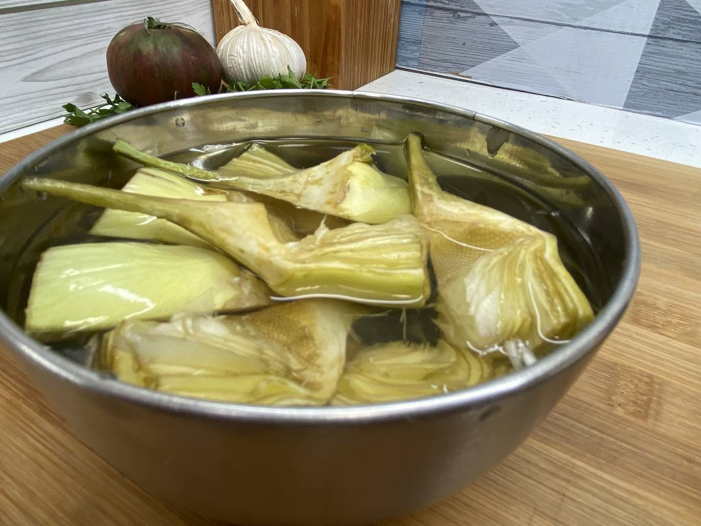 Meloso de gambones y alcachofas