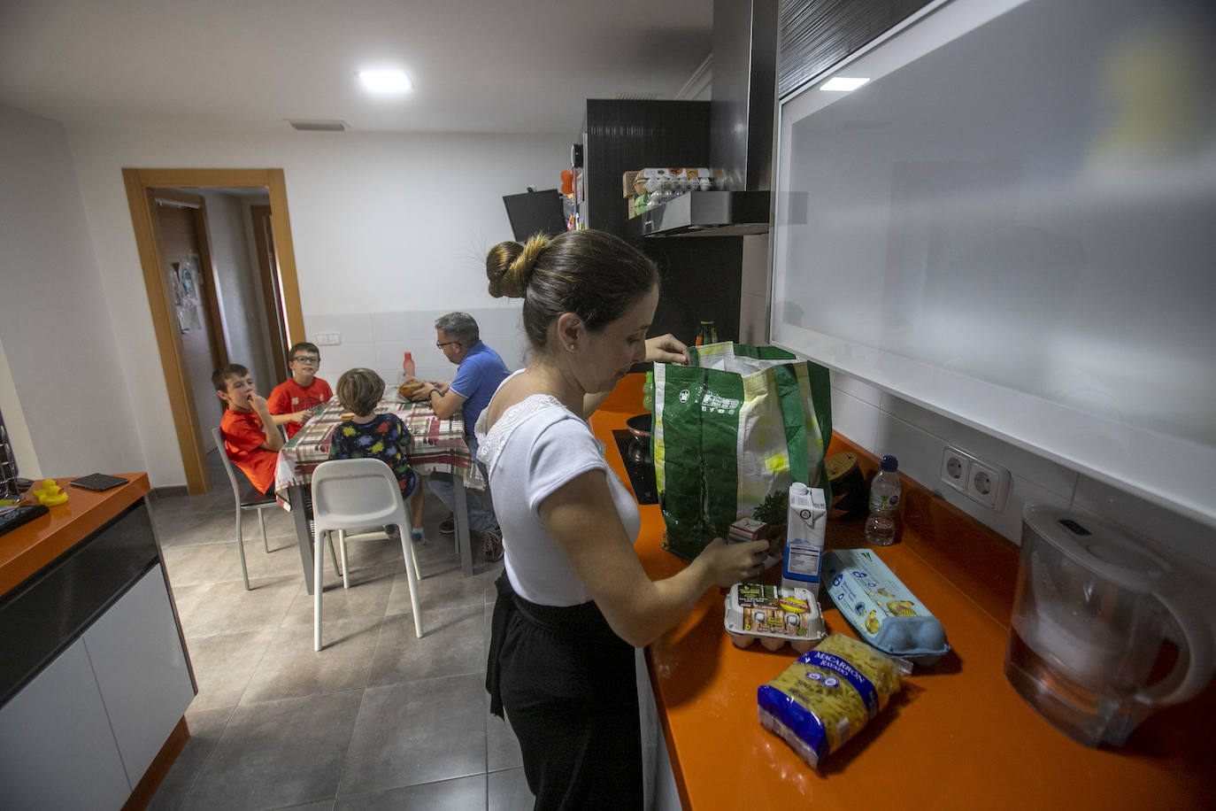 Familias numerosas piden apoyo real a la Generalitat mediante ayudas y medidas de conciliación