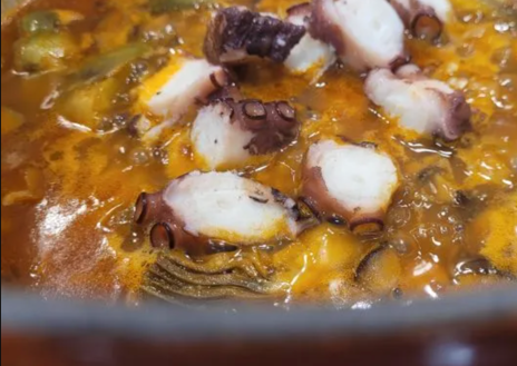 Imagen secundaria 1 - La receta del fin de semana: arroz con pulpo, blanquet y alcachofas