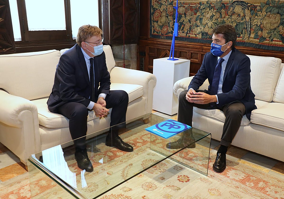 Ximo Puig y Carlos Mazón, en el Palau de la Generalitat.