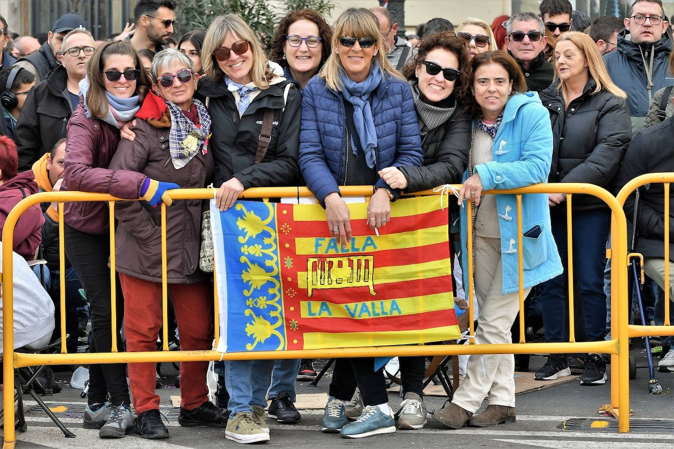 Búscate en la mascletà del domingo 5 de marzo