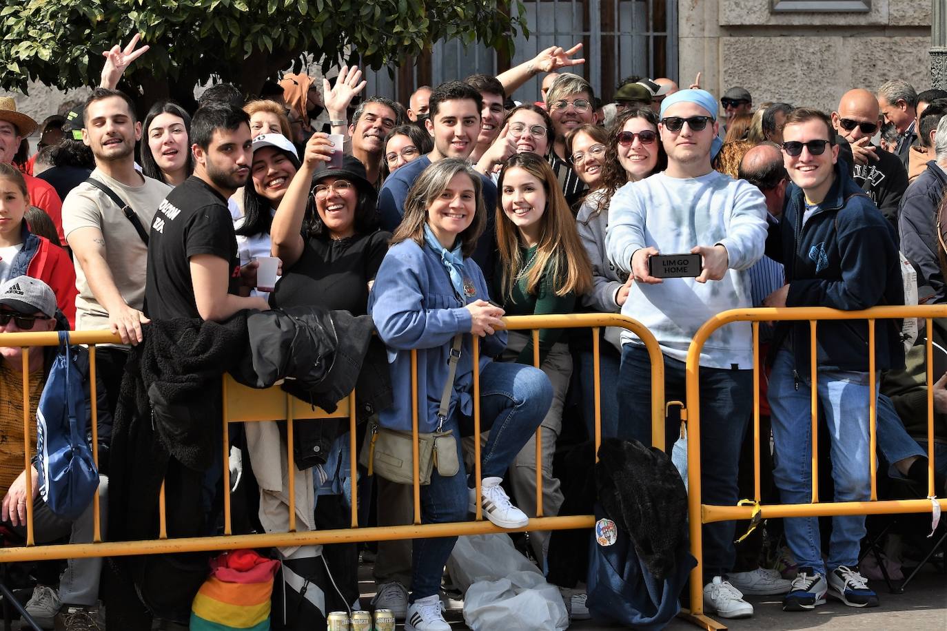 Búscate en la mascletà del domingo 5 de marzo