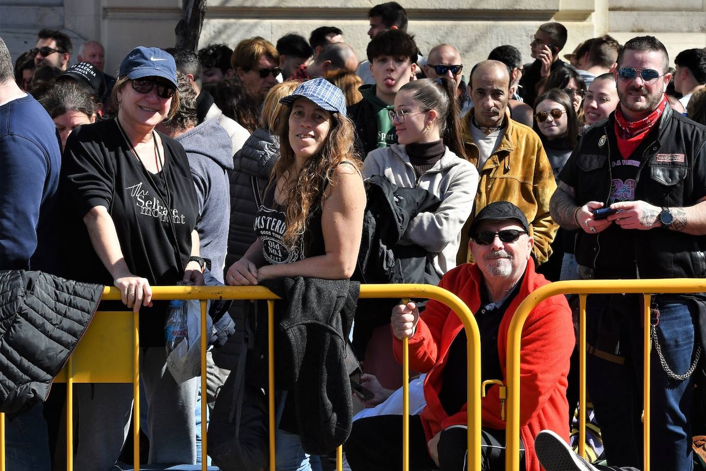 Búscate en la mascletà del lunes 6 de marzo de 2023