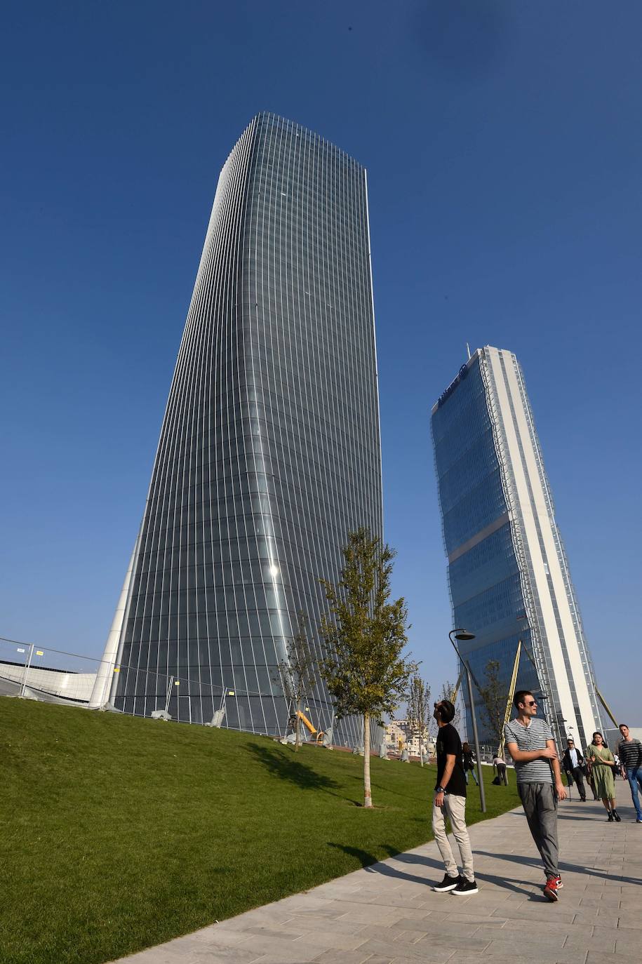 Torre Allianz en Milán (Arata Isozaki)