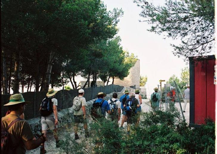 Participantes en las ruta de senderismo de Xàbia.