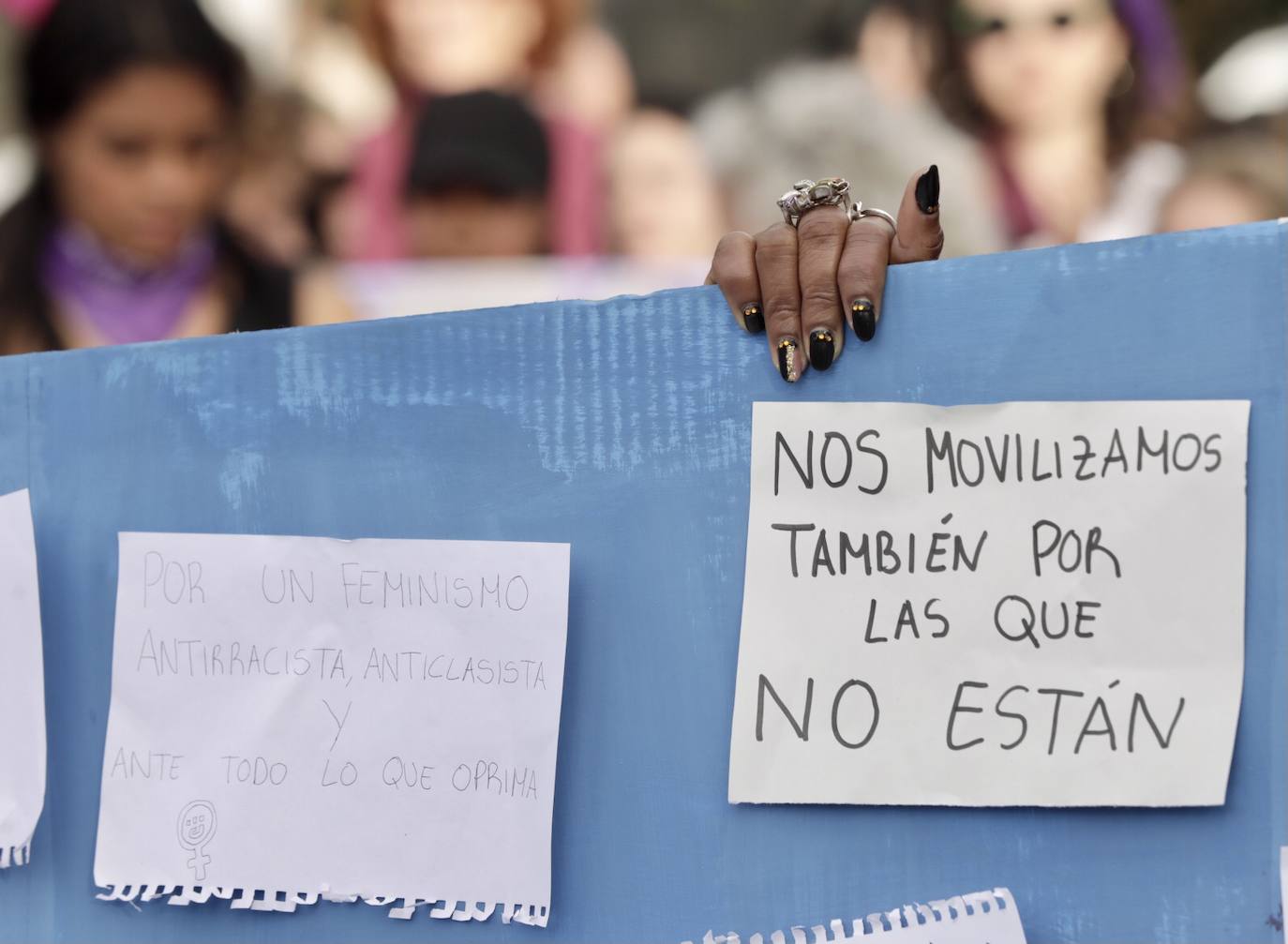 Las calles de Valencia se llenan con la manifestación del 8-M