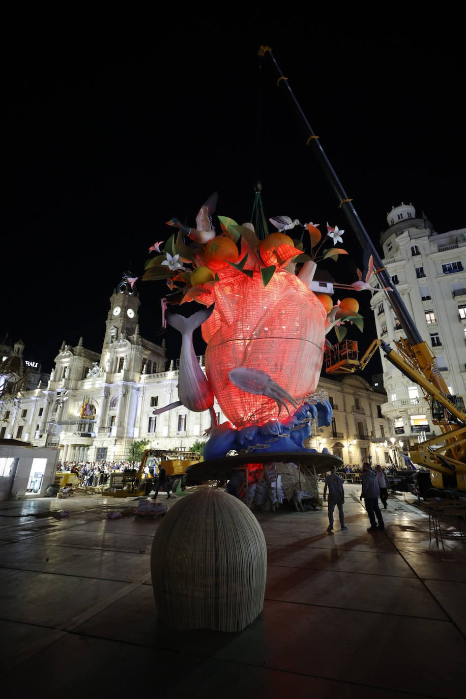 El corazón de las Fallas 2023 ya bombea en la plaza del Ayuntamiento