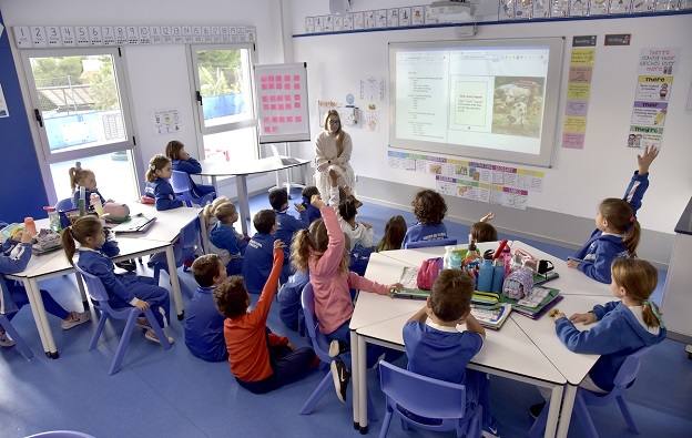 American School Valencia: la experiencia educativa estadounidense a través de la creatividad y la comunicación