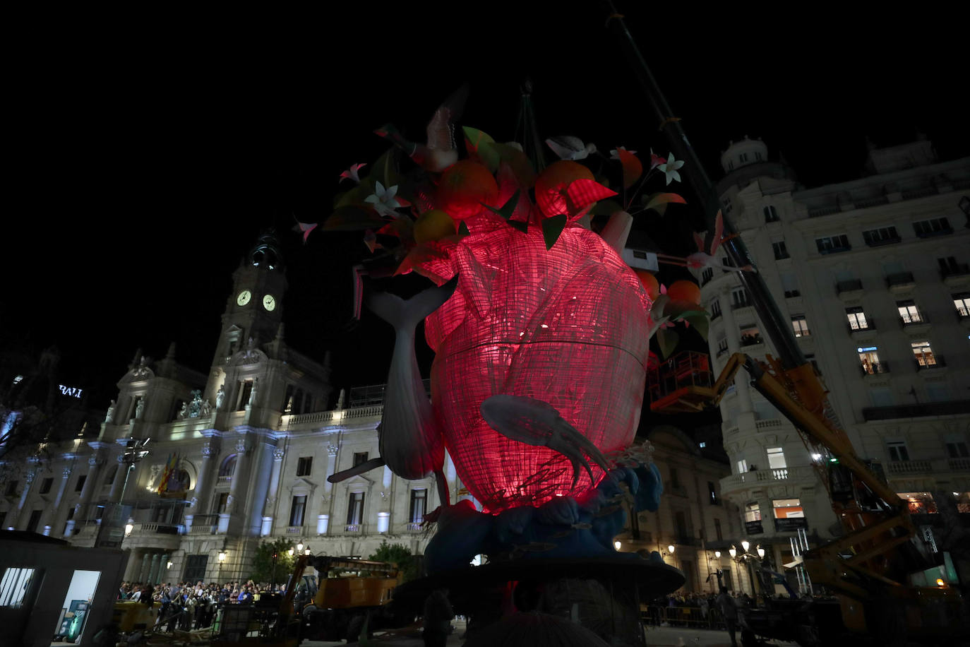 El corazón de las Fallas 2023 ya bombea en la plaza del Ayuntamiento